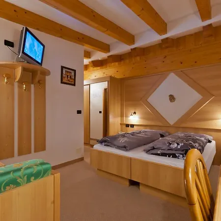 מלון Pineta Relax Location 3*