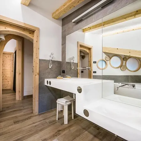 酒店 Pineta Relax Location 3*