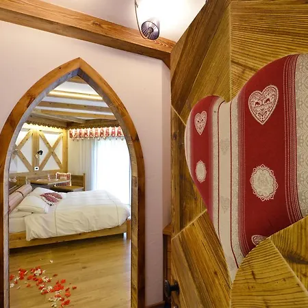 Szálloda Pineta Relax Location Canazei