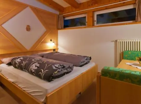 Pineta Relax Location מלון 3*