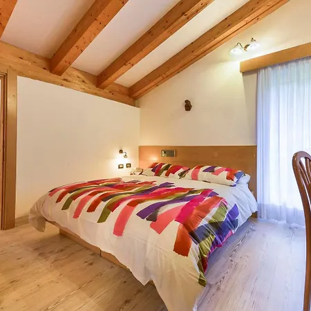 Pineta Relax Location מלון 3*