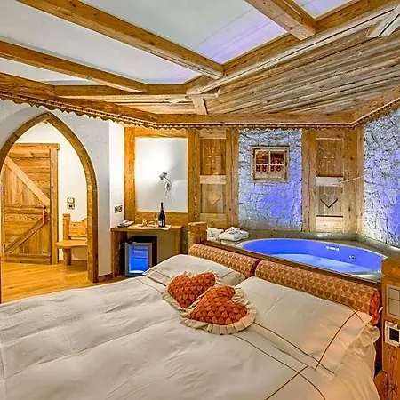 Pineta Relax Location Hotel Canazei