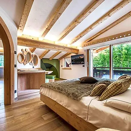 Hotel Pineta Relax Location Canazei