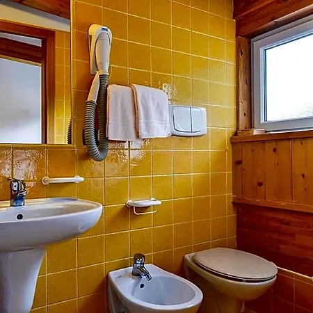 Hotell Pineta Relax Location Canazei
