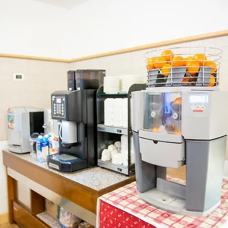 Pineta Relax Location 酒店 3*