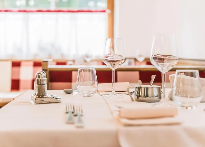 Pineta Relax Location ホテル カナツェーイ