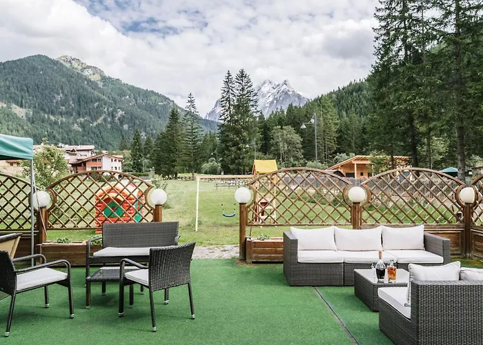 Pineta Relax Location 3* カナツェーイ