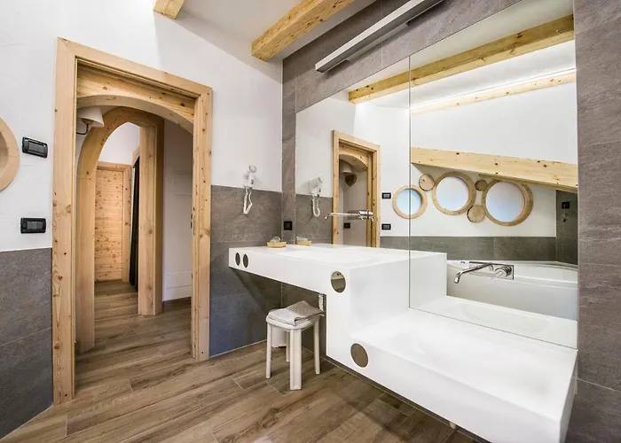 ホテル Pineta Relax Location 3*