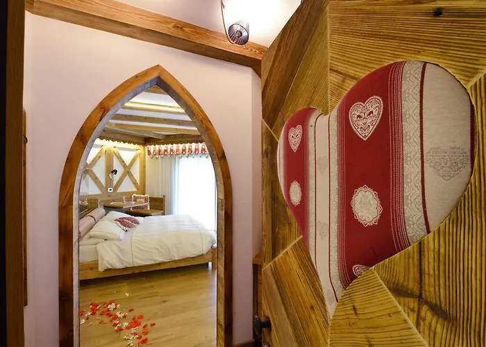 ホテル Pineta Relax Location カナツェーイ