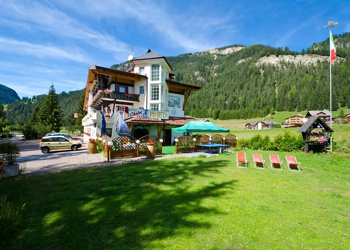 Pineta Relax Location 3* カナツェーイ