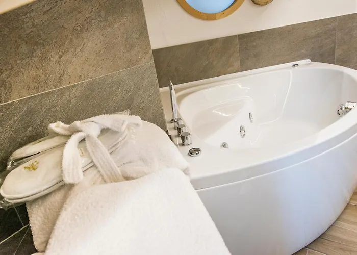 Pineta Relax Location 3* カナツェーイ