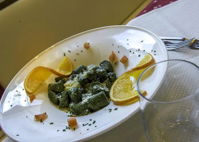 Pineta Relax Location 3* カナツェーイ