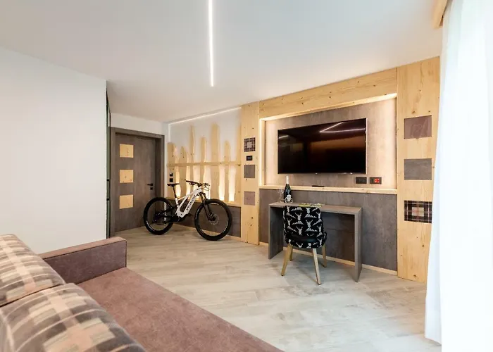 Pineta Relax Location ホテル カナツェーイ