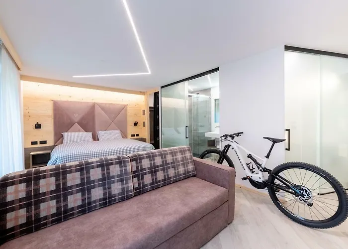 Pineta Relax Location ホテル カナツェーイ