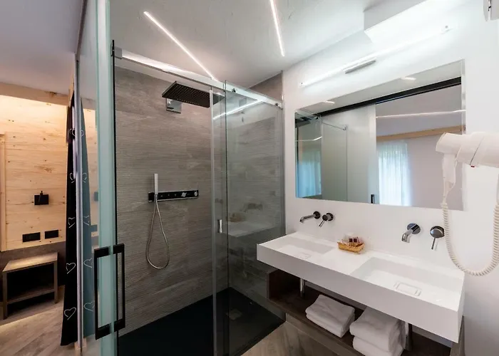 Pineta Relax Location カナツェーイ